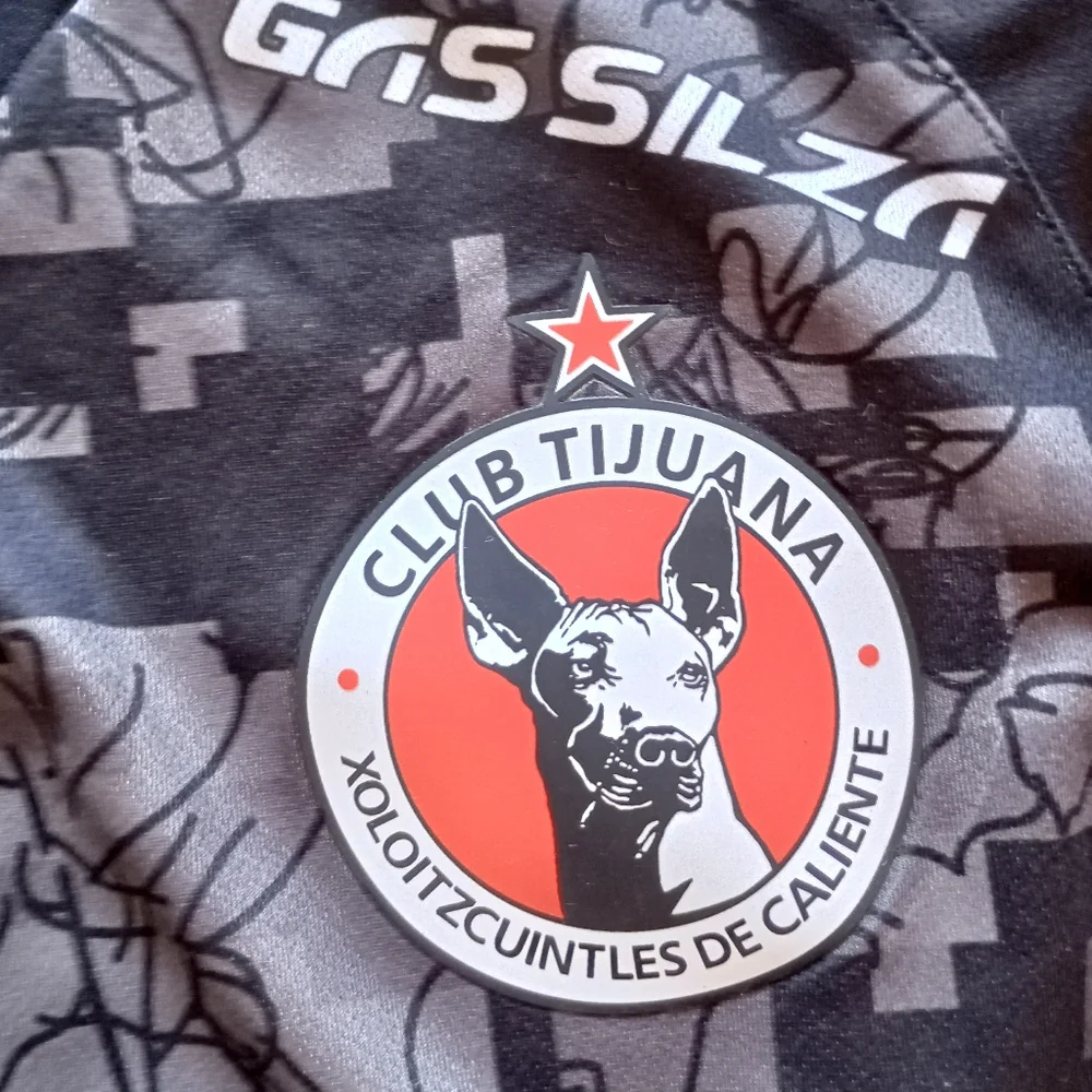 Charly Arco caliente Club Tijuana Katracho number 9 Jersey shirt Size M - Picture 4 of 7